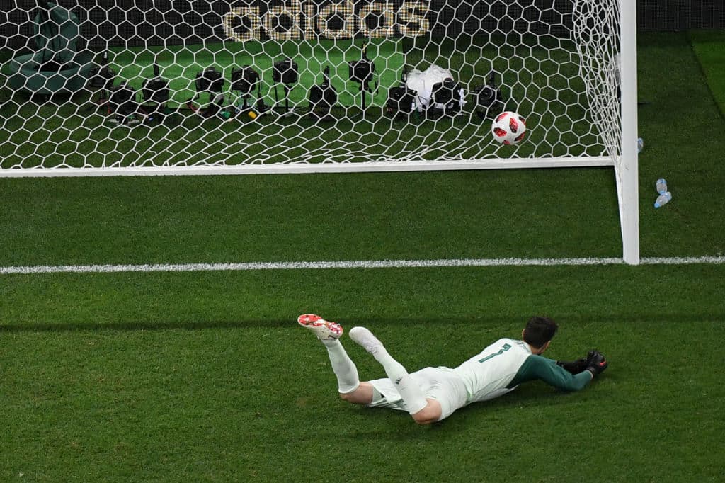 Un cañonazo bien colocado, dirigido al ángulo inferior izquierdo de la portería de Courtois lo dejó helado y en ese momento parecía que Japón haría una gran travesura.