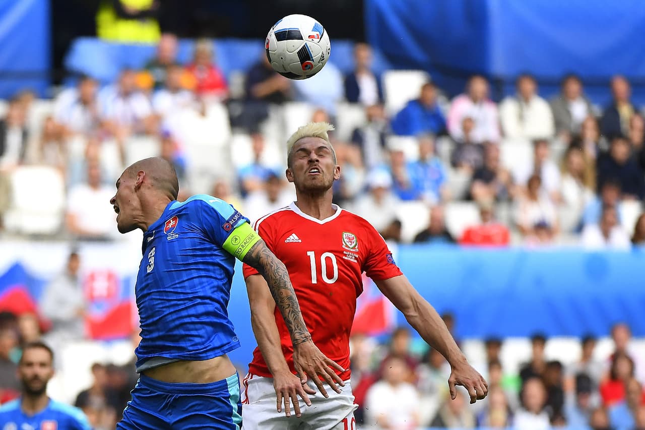 Eslovaquia intentó pero no logró generar las ocasiones necesarias para pensar en empatar el partido. Con esto Gales hizo historia al conseguir sus primeros puntos en una Eurocopa.