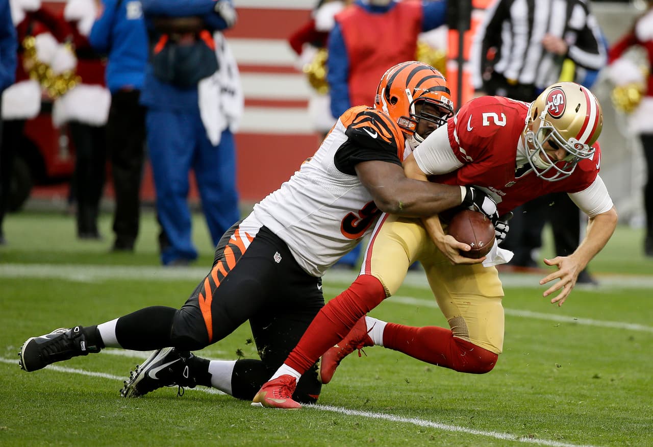29 / GENO ATKINS - DT - CINCINNATI BENGALS - Las 11 capturas de quarterback fue la segunda cifra más alta de los Bengals detrás de las 13.5 de Carlos Dunlap. Las 42 tackleadas que hizo en la temporada fue la segunda cifra más alta en su carrera de 6 años en la NFL. El año pasado no estuvo en el Top 100.