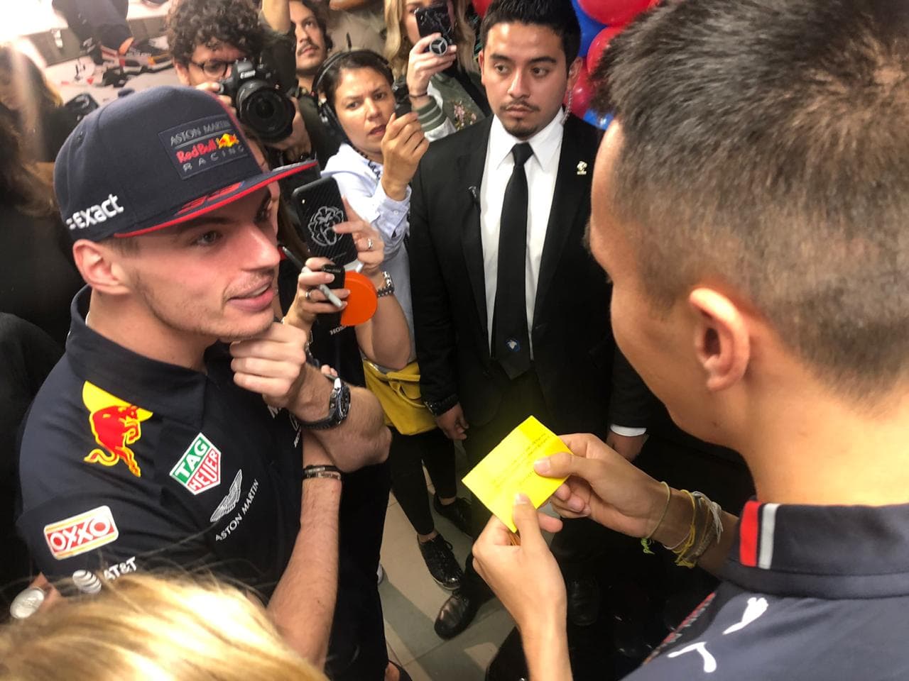 Previo al Gran Premio de México conocieron más del entretenimiento tradicional mexicano.