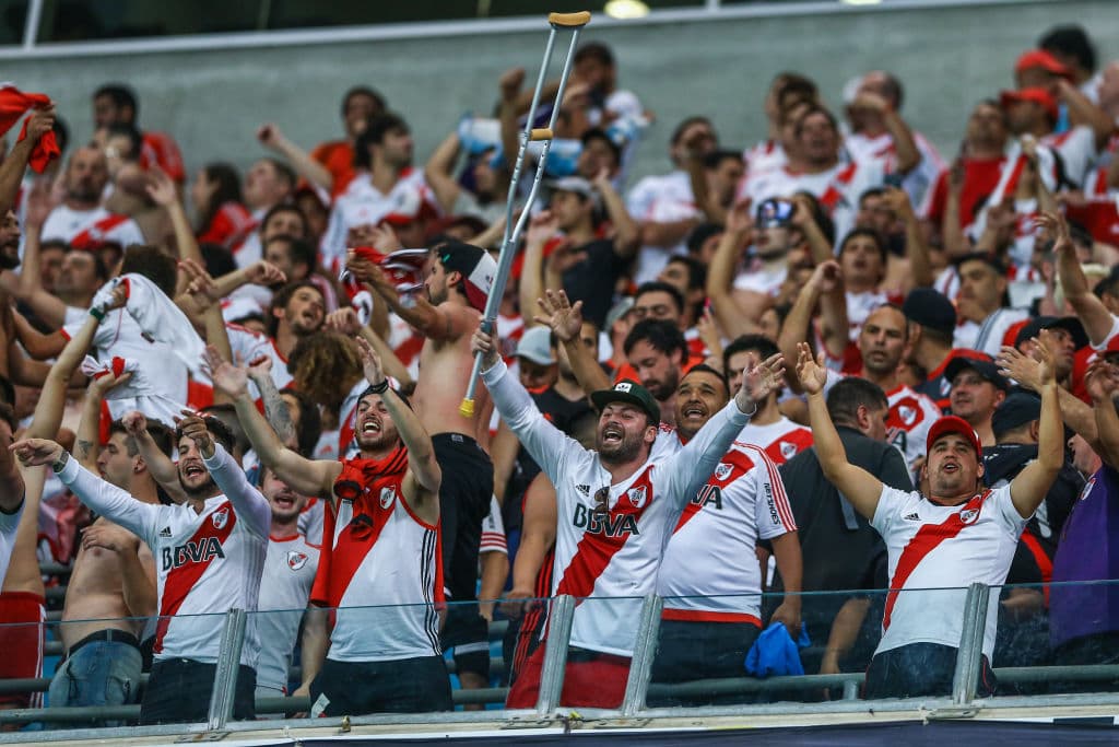 El grueso contingente que viajó al sur de Brasil se llevó la empapada de su vida pero con la satisfacción de que acompañaron a su equipo en medio de una hazaña.