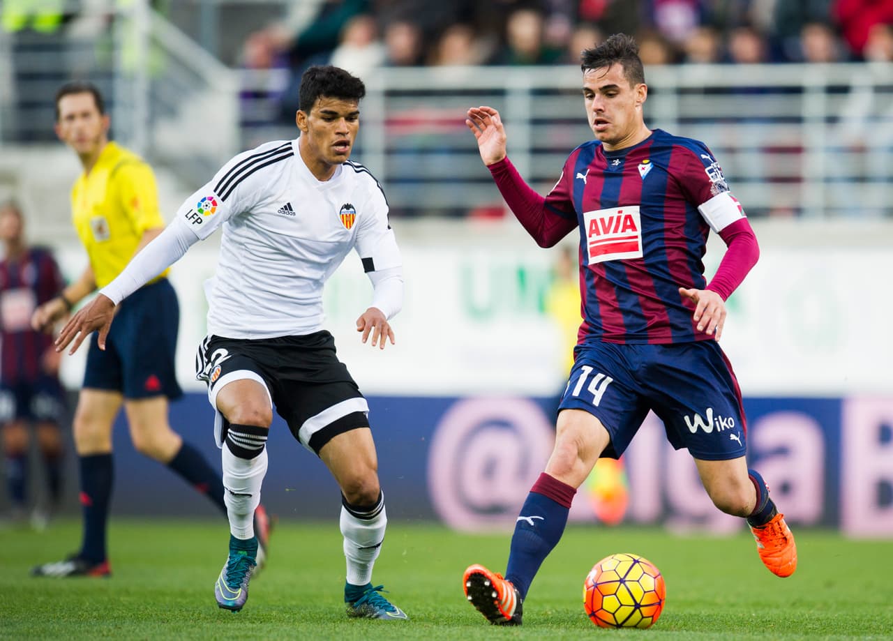 Los naranjeros lograrían empatar el marcador en la recta final del partido gracias a un remate de Gomes al 85.