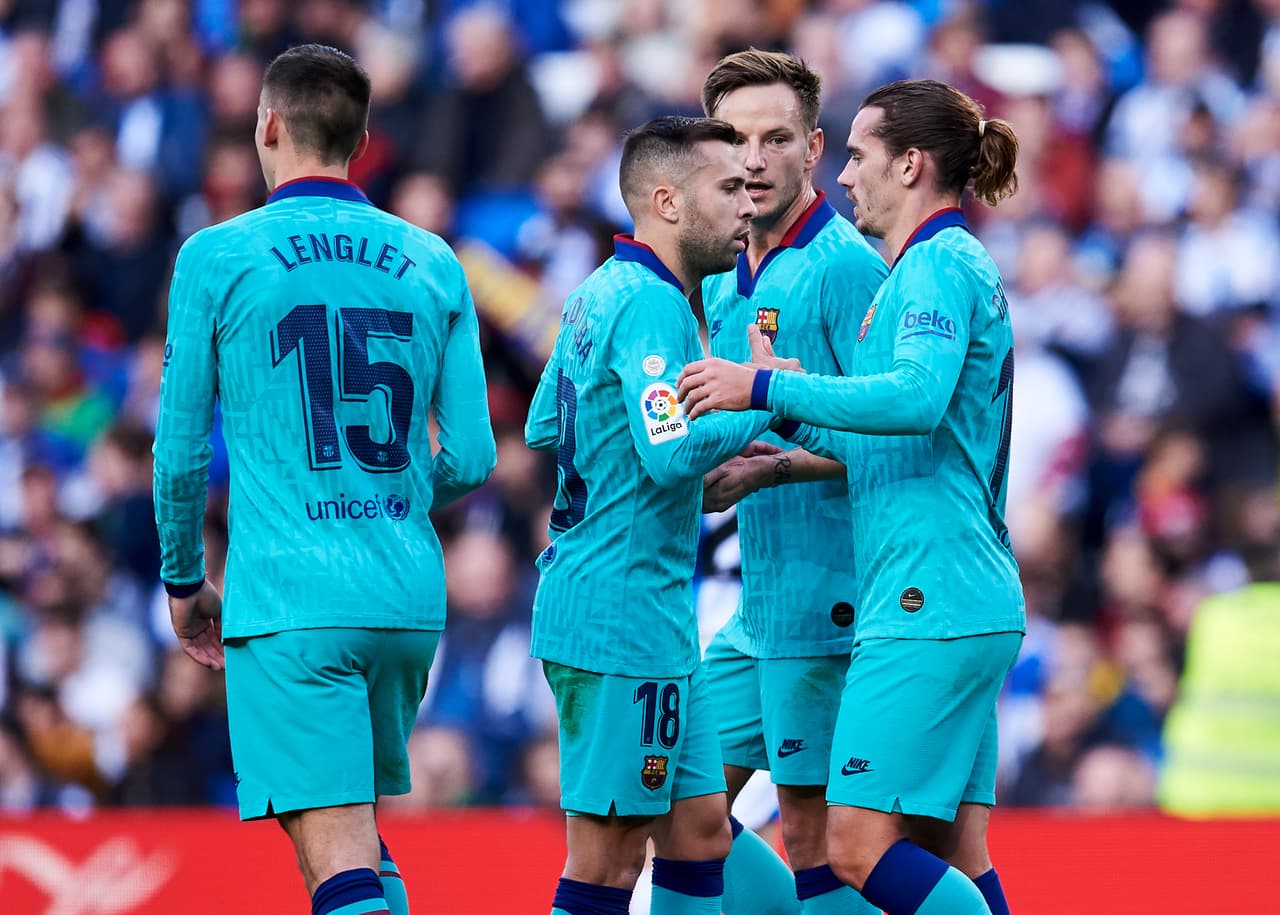 Mikel (12’) abrió el marcador por la vía penal. Griezmann (38’) empató y Suárez (49’) adelantó a los visitantes. Isak (62’) anotó el empate final.