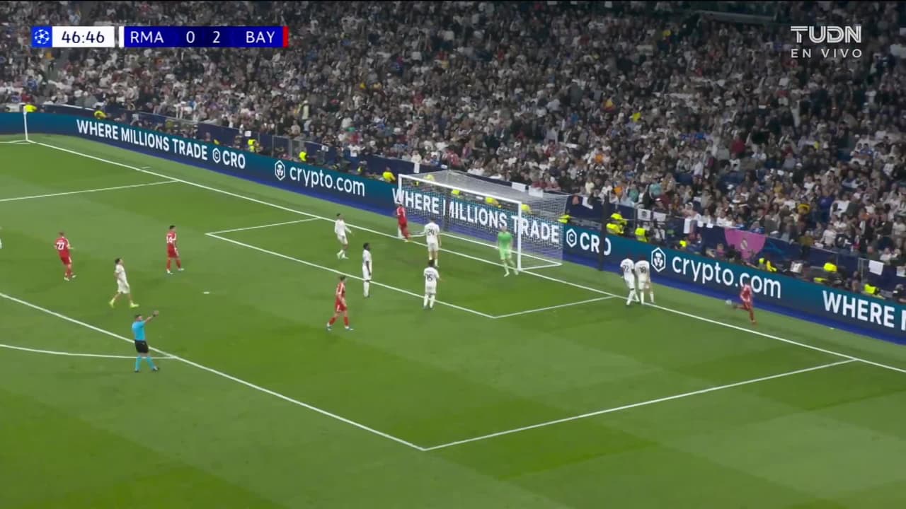 ¡TIRO ATAJADO! disparo por Josip Stanisic.