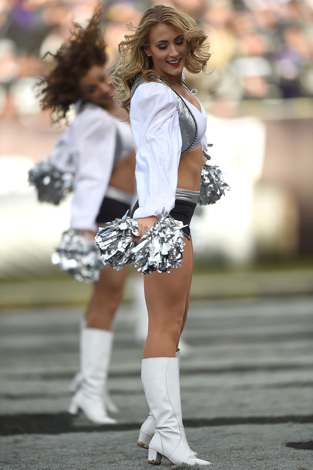 Checa las hermosas cheerleaders que llenaron de alegría la Semana 10 de la NFL.