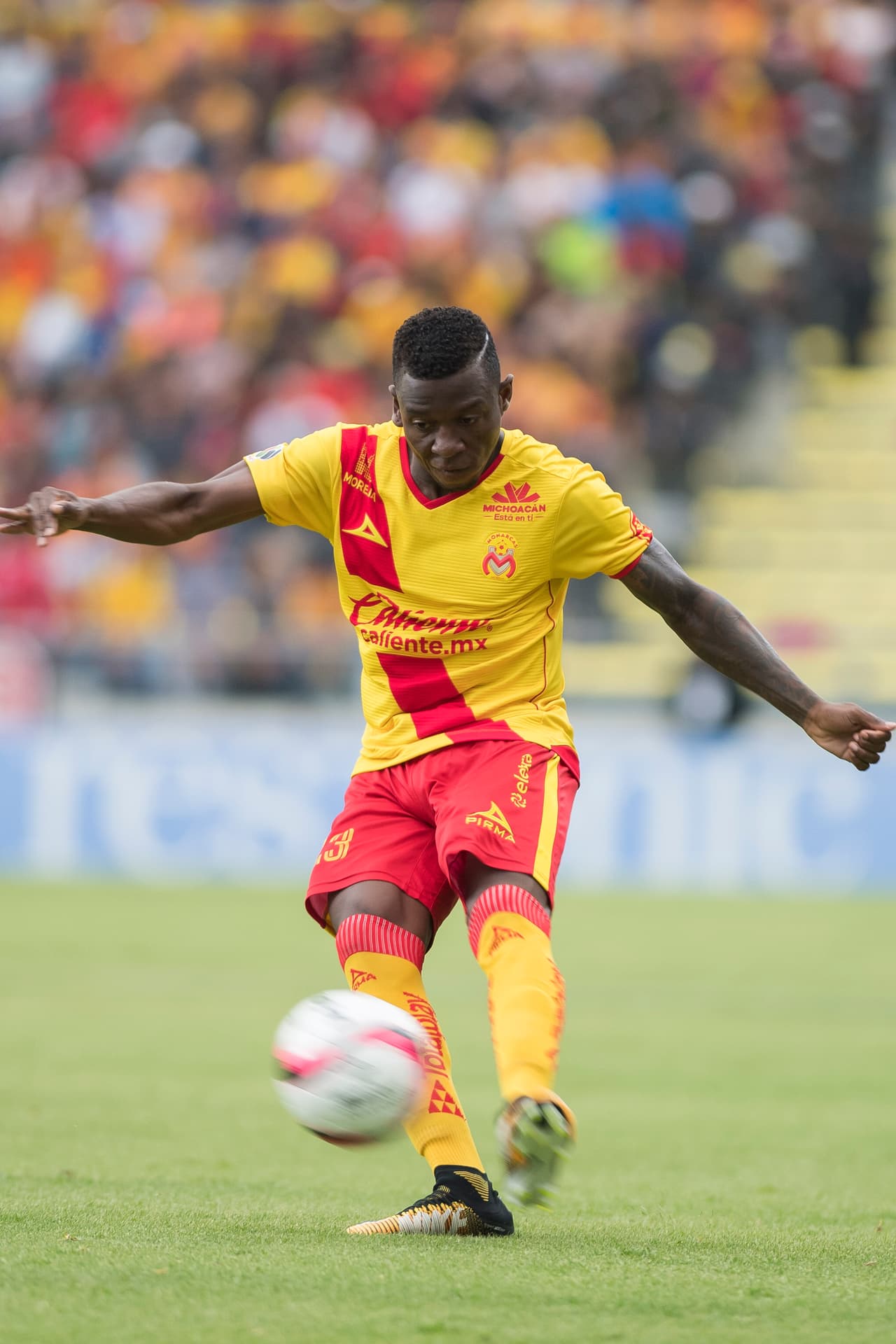 Luego de muchos rumores en torno a Jefferson Cuero, incluso mientras se jugaba la Liguilla, el colombiano tiene nuevo equipo. El lunes se anuncio su llegada al Santos Laguna, aunque no de manera permanente sino a través de un préstamo.