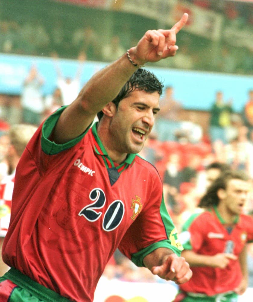 Luis Figo fue estrella del Barcelona y el Real Madrid, campeón de Europa con los merengues y campeón mundial Sub 20 con Portugal. En el Mundial Sub 17 de Escocia 1993 fue tercer lugar con los lusos.