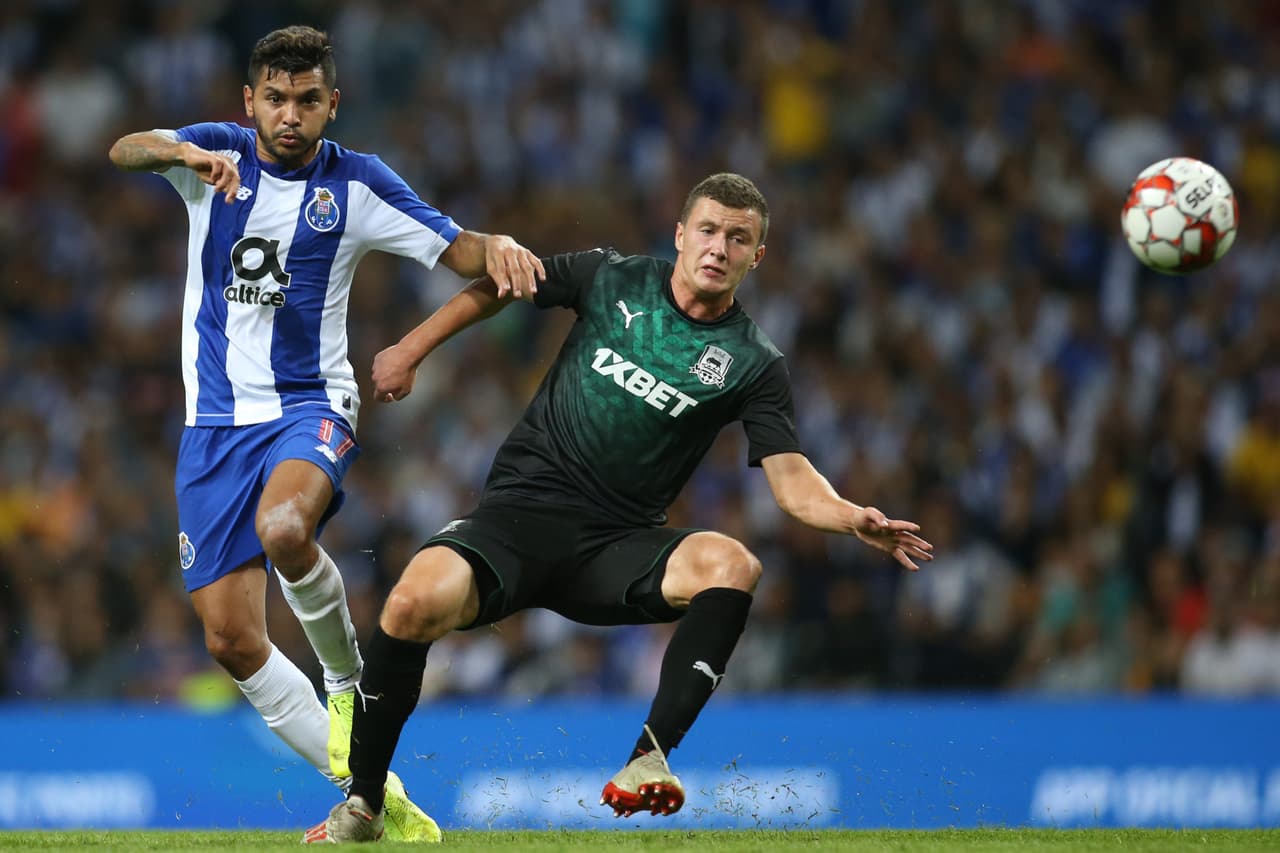 Los ex América, Mateus Uribe y Agustín Marchesín, así como Corona, recibieron tres goles en casa.