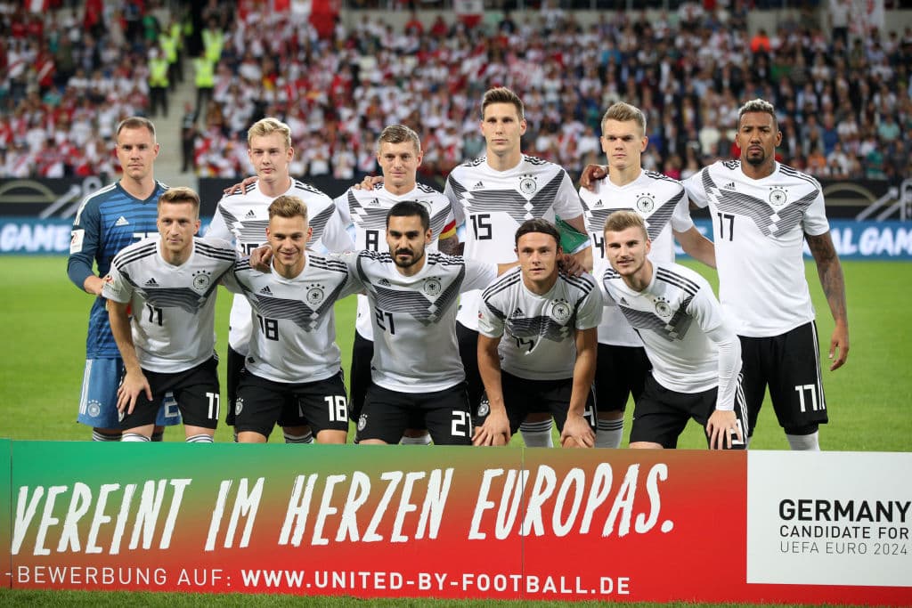 Alemania tuvo un equipo mixto, con algunos jugadores mundialistas y otros jóvenes, en busca de experiencia.