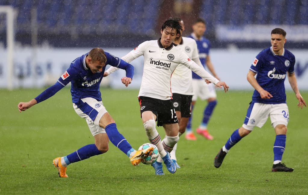 Schalke soprende a todo el mundo y con un resultado de 4-3 a favor frente al Eintrach Frankfurt, hace que los 'Mineros' consigan su tercer triunfo de la temporada.