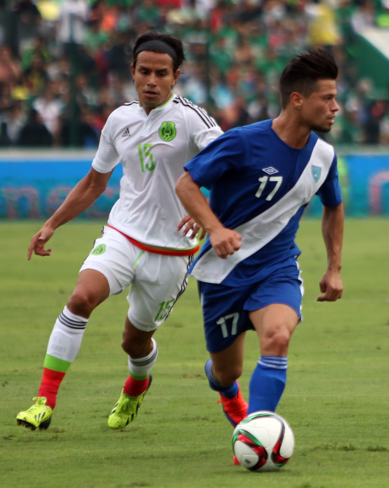 Gerardo Flores- Fue de los mejores del conjunto mexicano, dio asistencia para gol y colaboró en defensa y en ataque. Calificación 10