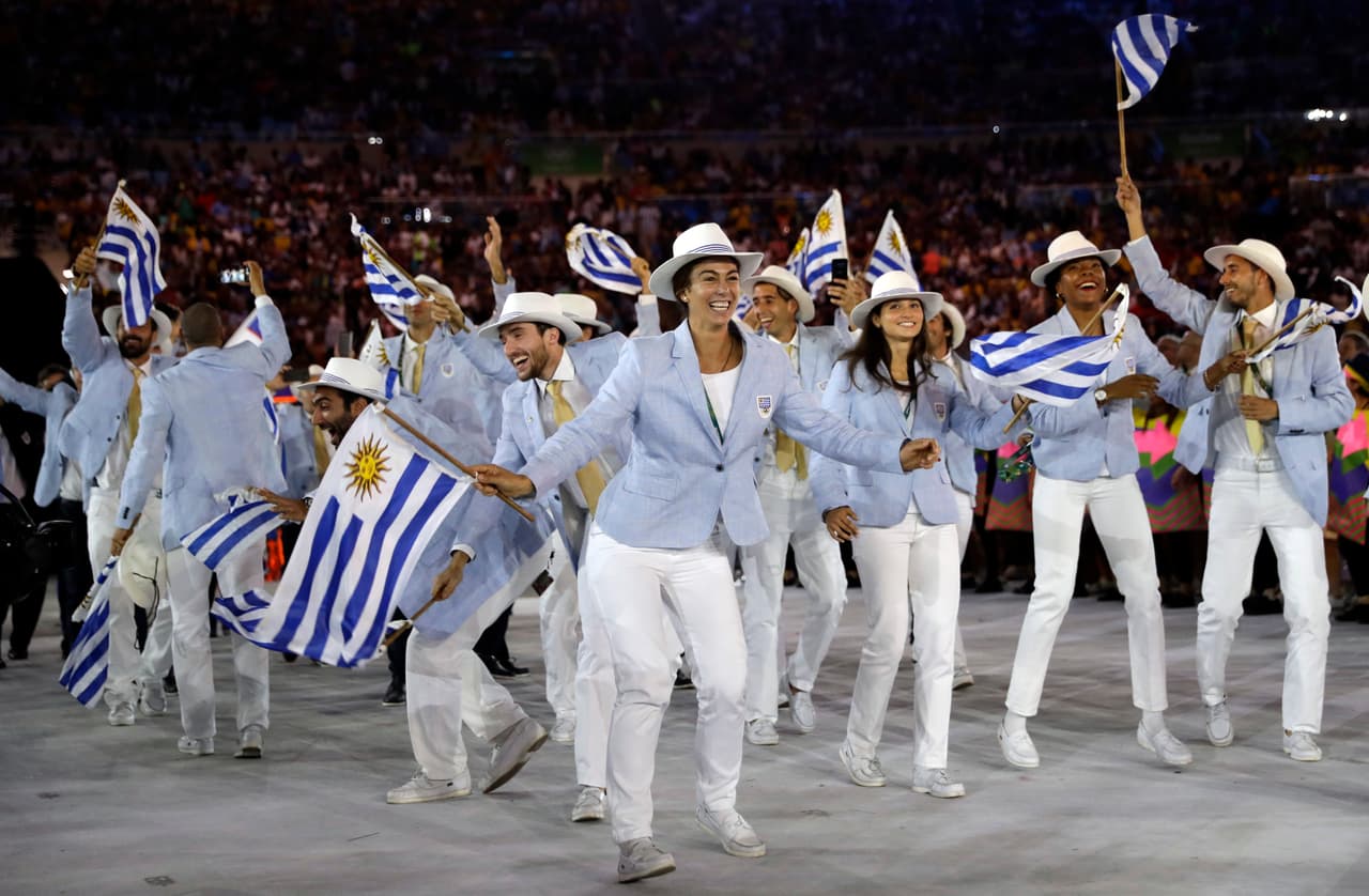 Uruguay desfiló con mucho estilo y alegría.