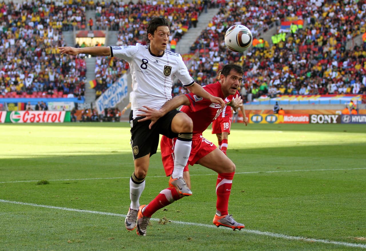 Stankovic volvió a enfrentar a Alemania, de la que puede decir no solo que nunca perdió sino que la derrotó 1-0 para darle el primer triunfo a su país en la historia mundialista.