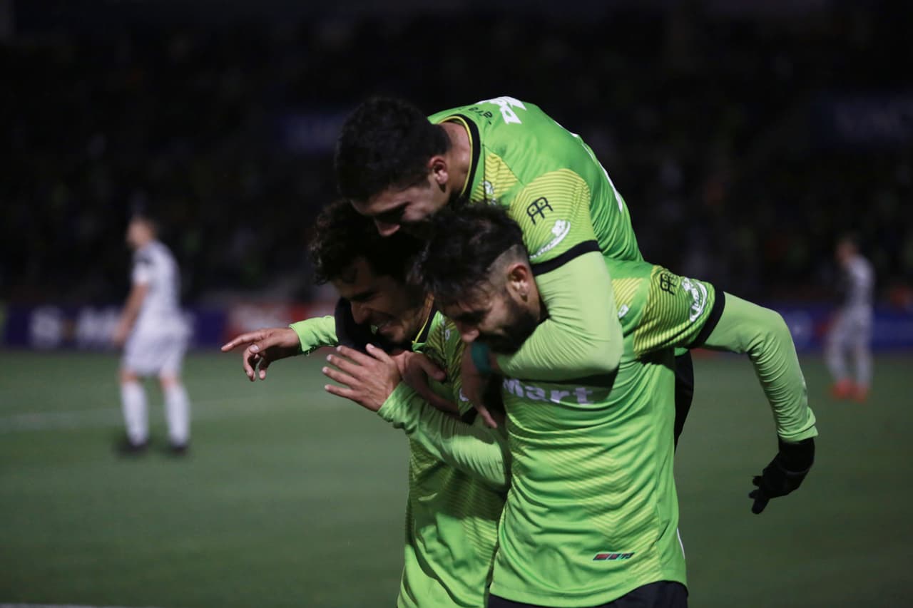 Fue el segundo tanto de la noche para Flavio Santos y la primera mitad terminaba 3-0.