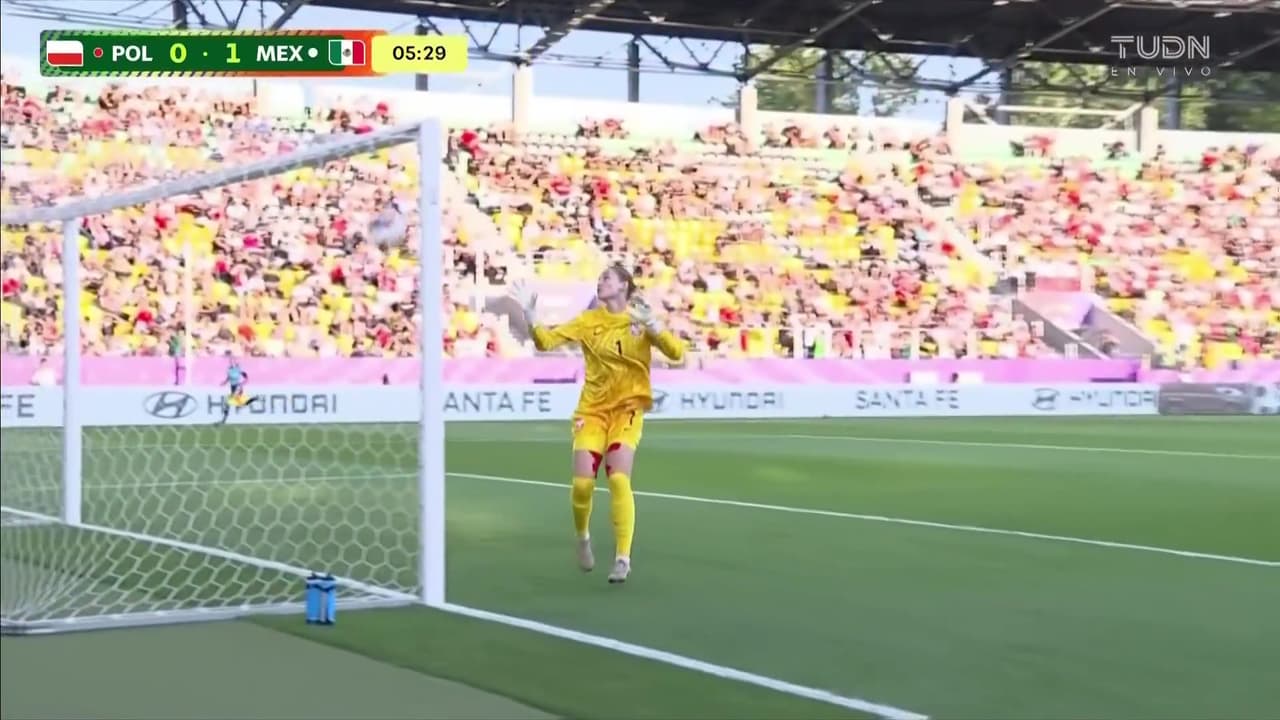 ¡México clava un golazo a Polonia a 5 minutos del arranque!