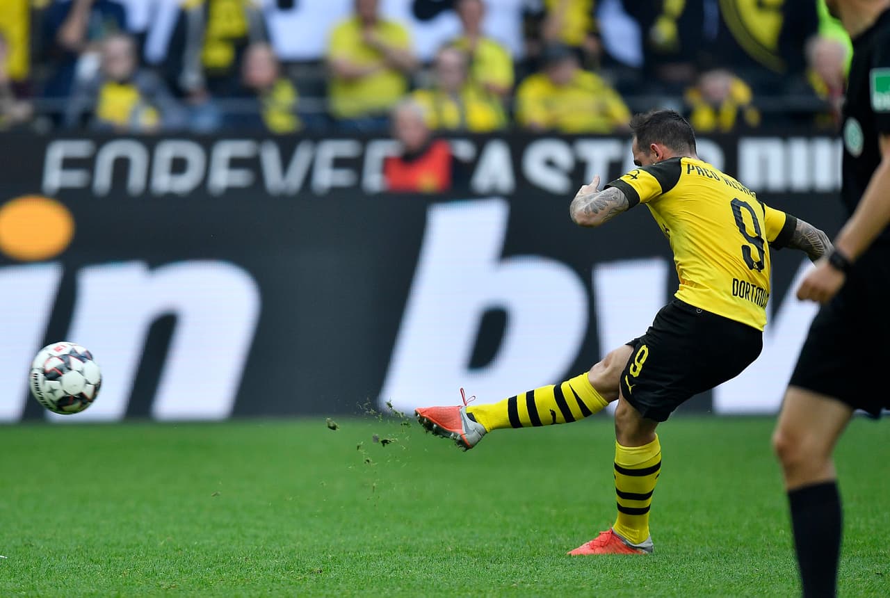 Pero en el sexto minuto de adición llegó el triplete de Paco, que con este llegó a siete anotaciones en la temporada y seis en la Bundesliga. Un depredador.