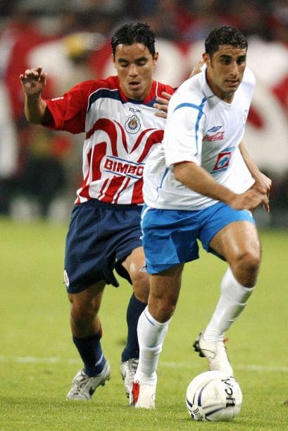 Durante su suspensión de un año por dopaje tras la Copa FIFA Confederaciones del 2005, el lateral derecho mexicano falló otro examen antidoping en enero de 2006, Carmona regresó a las canchas apelando el resultado de ese segundo examen, sin embargo, el TAS confirmó el positivo dictaminando suspensión de por vida el 16 de mayo de 2007. A pesar de ello, Cruz Azul lo alineó en la ida de una semifinal vs. Pachuca y la ‘Máquina’ quedó eliminada del torneo en la mesa.