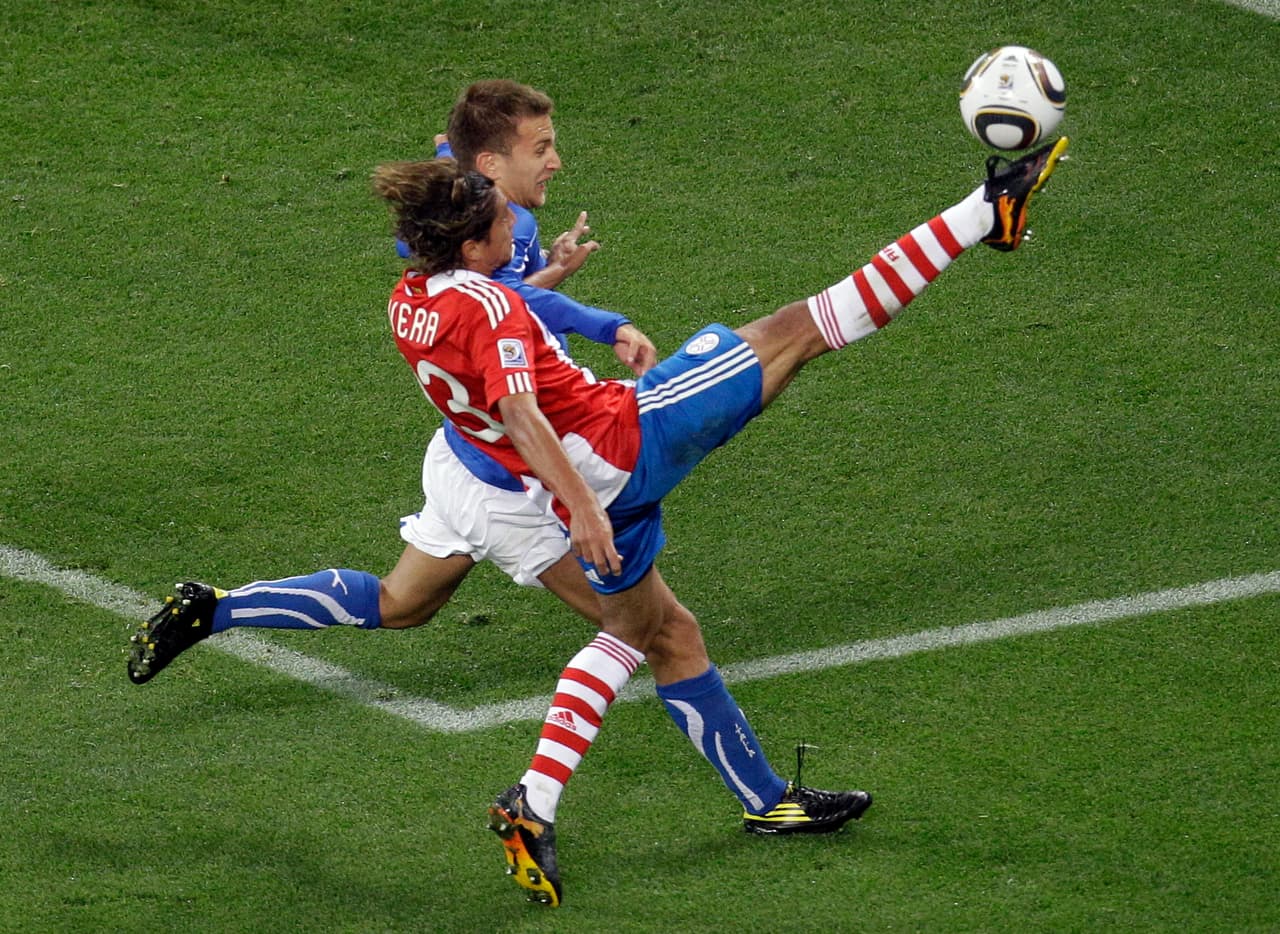 El primer duelo contra Paraguay dejó en evidencia que Italia ya no era ese equipo temible, aunque fue estuvo igualado.