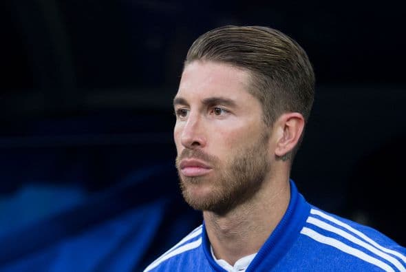 Barcelona podría desatar una polémica con su acérrimo rival el Real Madrid, pues el cuadro azulgrana buscaría contratar a Sergio Ramos, uno de los últimos íconos del club merengue.