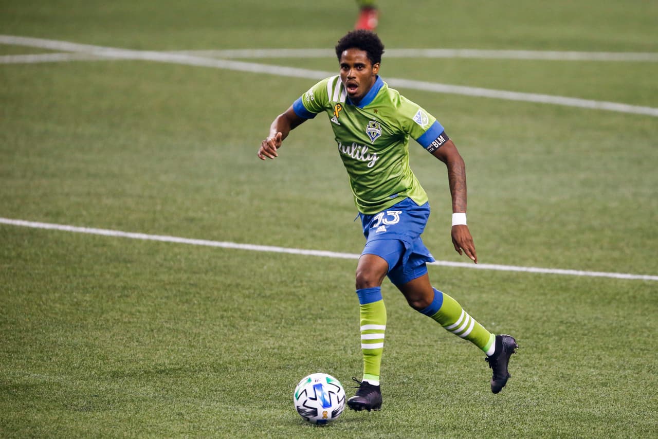 MEDIOCAMPISTA - Joevin Jones (Seattle Sounders FC)