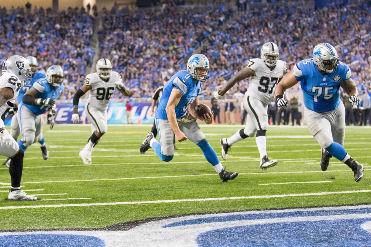 7. MATTHEW STAFFORD - Completó 22 de 35 para 282 yardas en la victoria sobre Oakland. No tuvo pase de touchdown pero, lo más importante, tampoco entregó el balón. No consiguió pase de anotación pero se las arregló para conseguir un TD por tierra, carrera de 5 yardas para asegurar la victoria.