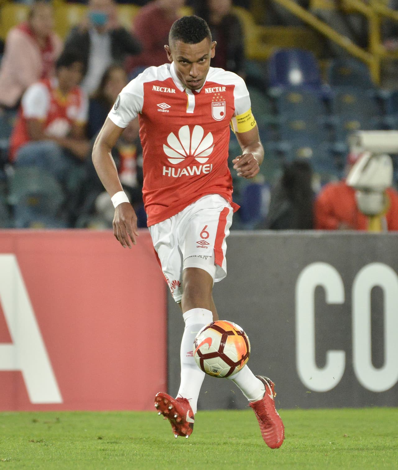 <b>Rumor / </b>Desde Colombia se dice que el Grupo Pachuca compró al defensa William Tesillo a Independiente Santa Fe. Los cerca de dos millones de dólares lo pondrían en el León a partir de julio.