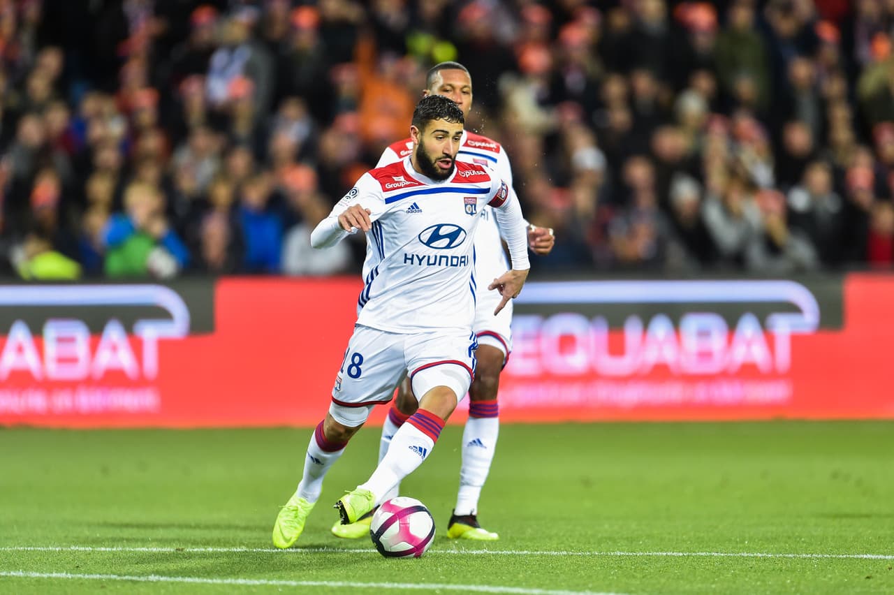 <b>Mediocampista: </b>Nabil Fekir –posible fichaje–.