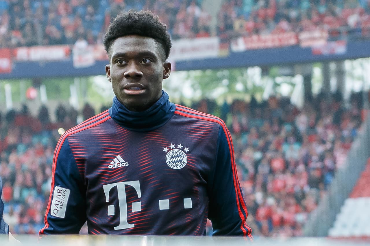 Alphonso Davies, canadiense del Bayern Múnich, nacido el 2 de noviembre de 2000.