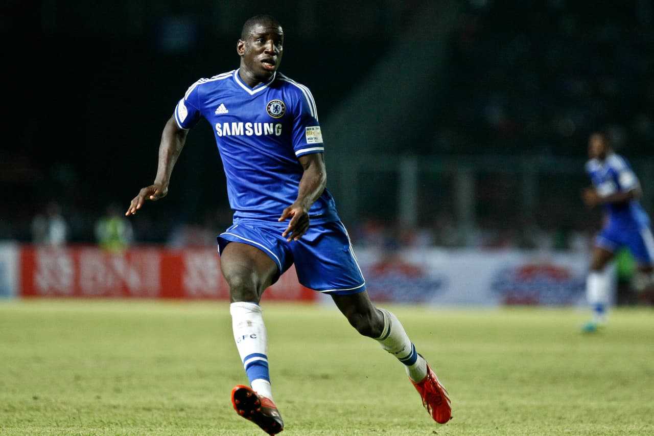 <b>Demba Ba </b>(33 años): El delantero senegalés jugó en West Ham, Newcastle, Chelsea (en la foto) y en Turquía. Actualmente está en su segunda etapa en el Shanghai Shenhua.