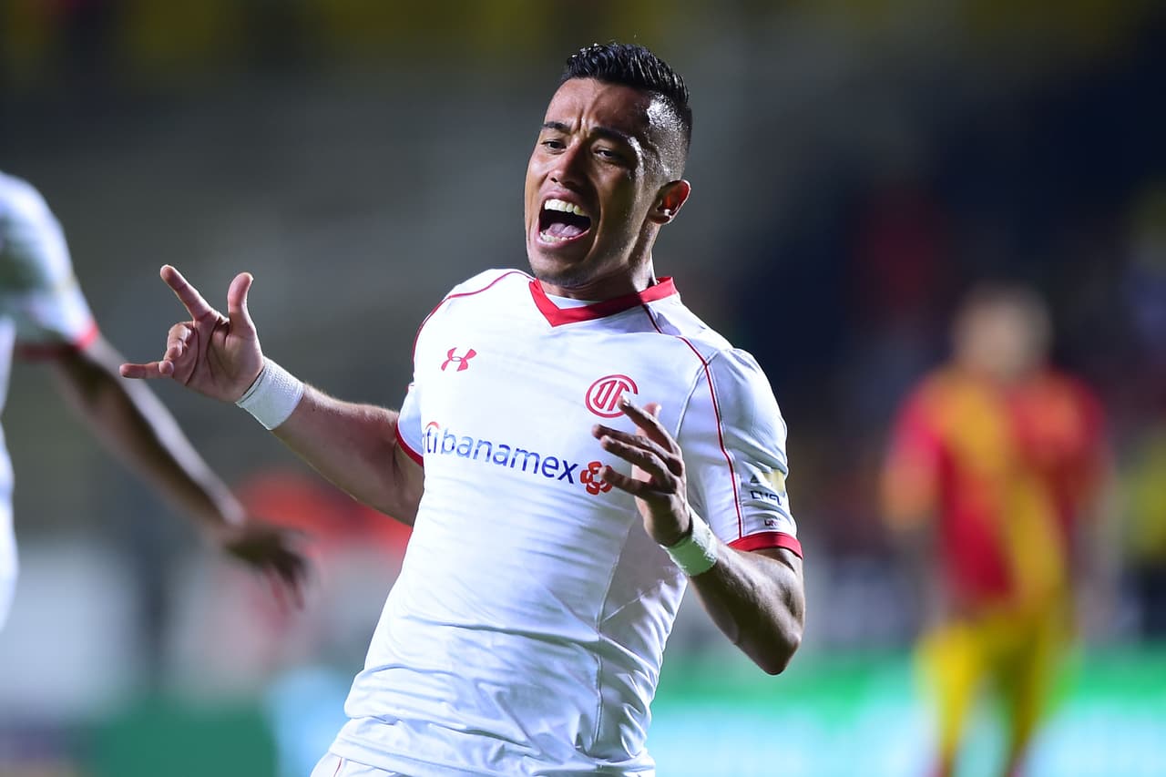 Toluca encontró en el colombiano Fernando Uribe, al minuto 34 del segundo tiempo, un viejo conocido del gol para el empate 2-2 en el juego.