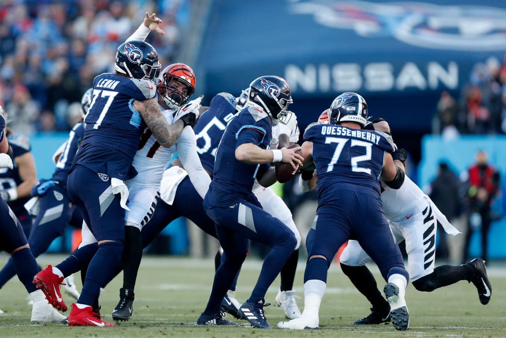 Las defensas hacen su partido esta noche, pero es la defensa de los Bengals la que pega al final y los visitantes terminan venciendo 19-16 a los Tennessee Titans.