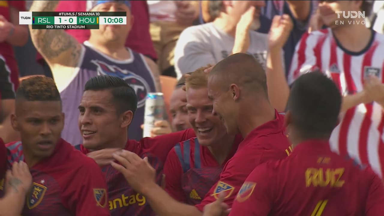 ¡Se anticipa y marca! Justen Glad pone el 1-0 para Real Salt Lake
