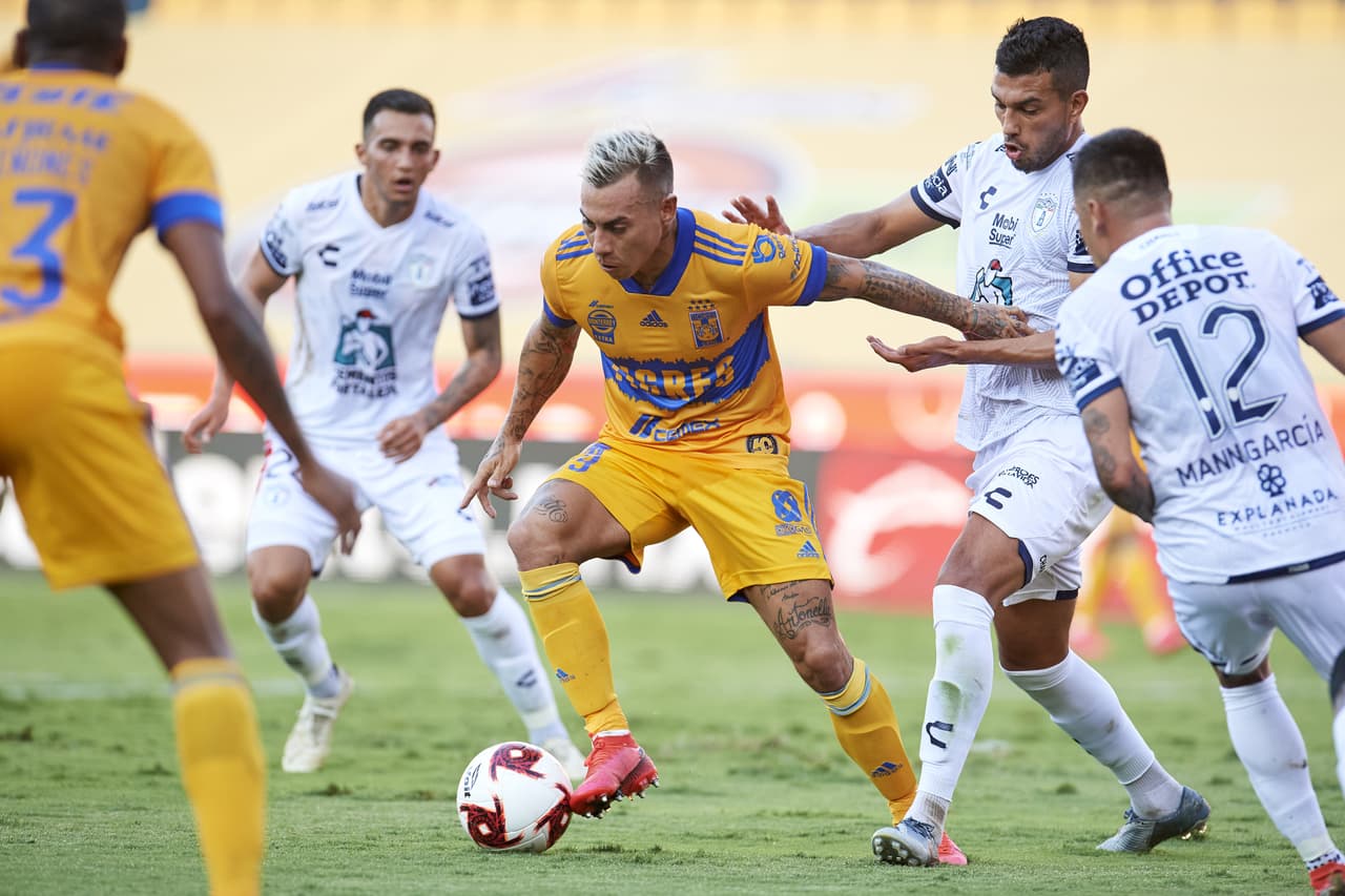 ‘Edu’ Vargas y Quiñones fueron los hombres peligrosos de Tigres durante la primera mitad.