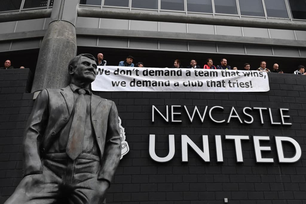 La Premier League vota contra los patrocinios del Newcastle