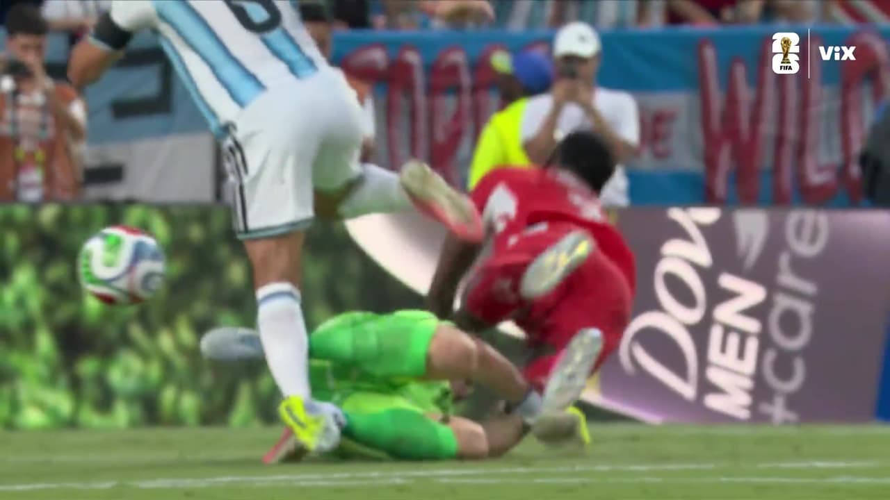¡Polemica en el partido! ¡Piden penal para Suiza y no lo dan!