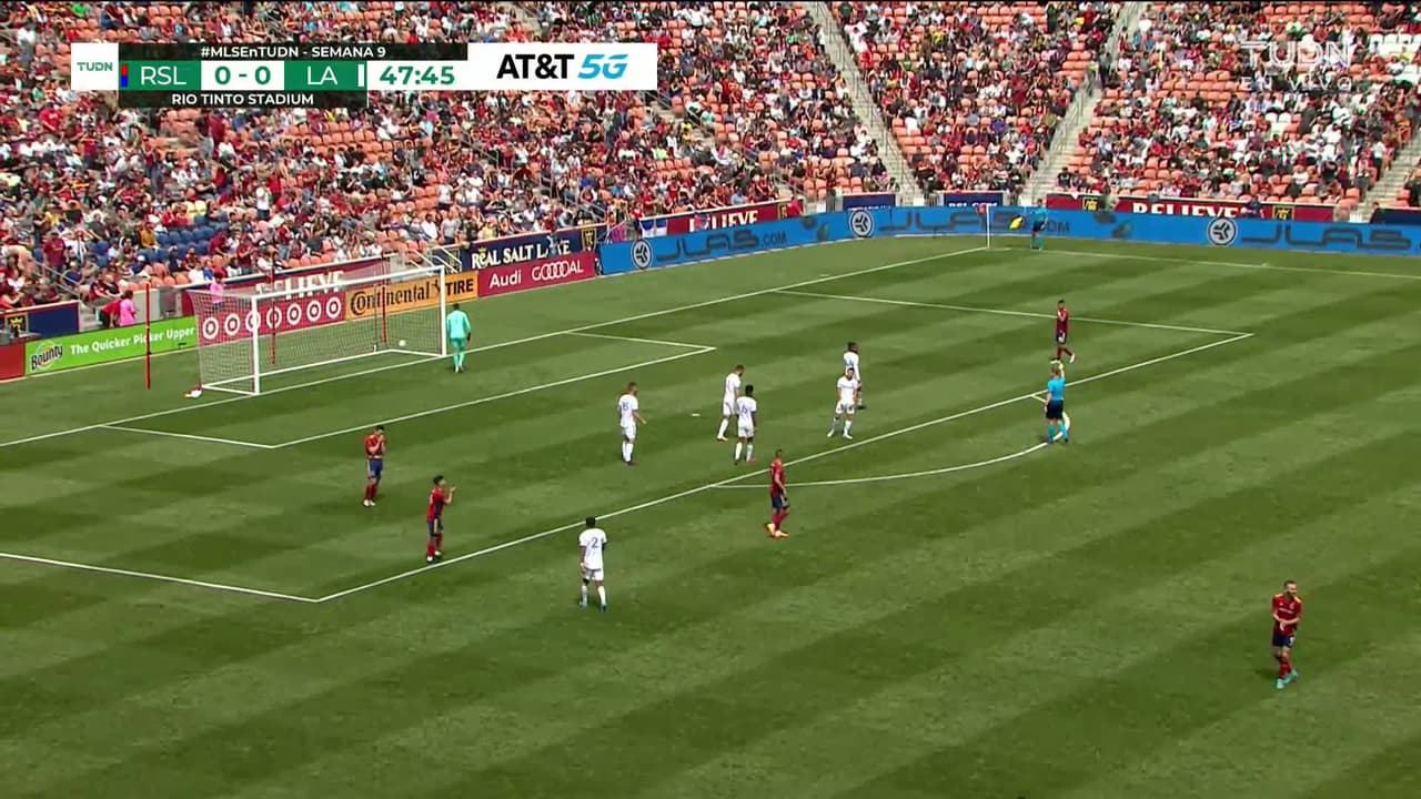 ¡GOL!  anota para Real Salt Lake. Marcelo Andrés Silva Fernández