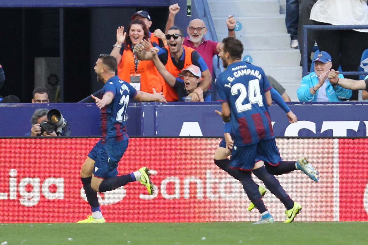 Messi (38’) cobró un penal y abrió el marcador. Gómez (61’), Mayoral (63’) y Radoja (68’) propinaron la goliza.