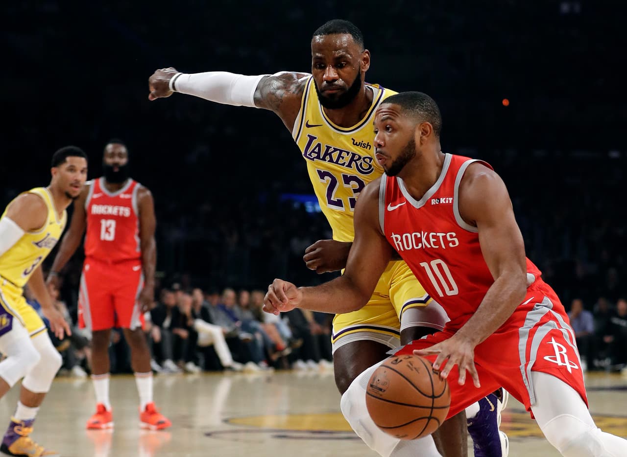 Los Rockets mantuvieron una vez más la tendencia de los últimos tiempos ante los angelinos, a quienes han doblegado en 19 de sus últimos 25 enfrentamientos y en siete de los últimos ocho choques.