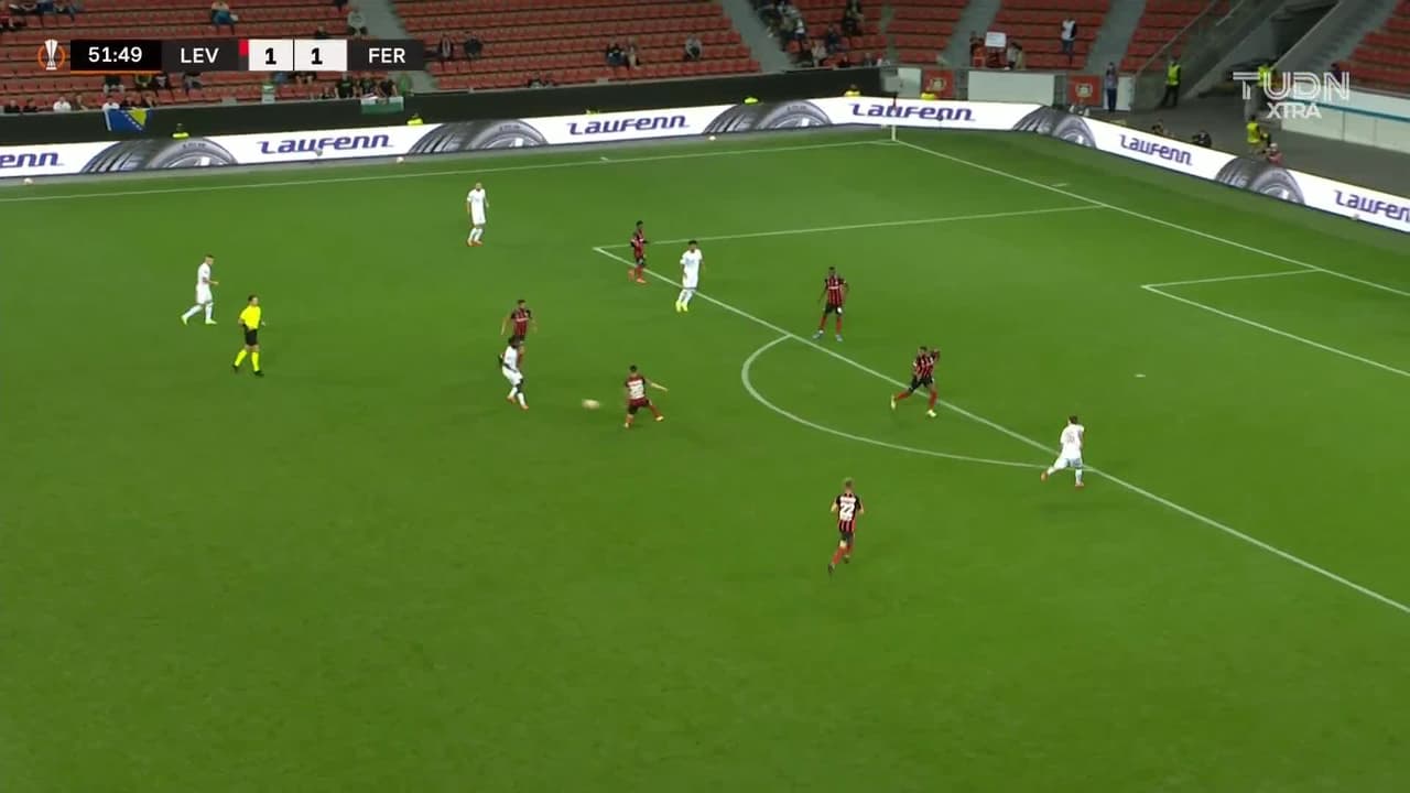 ¡TIRO ATAJADO! disparo por Oleksandr Zubkov.