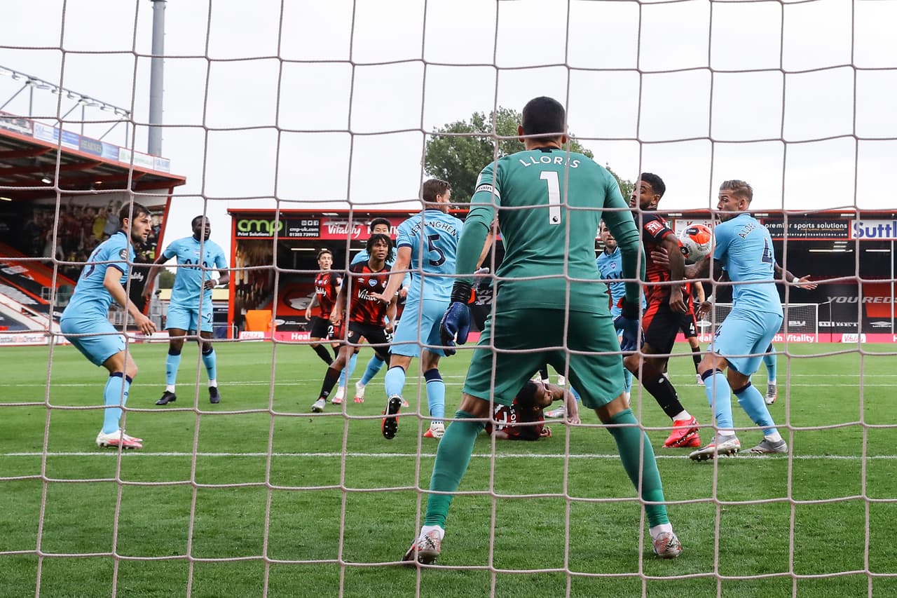 Los dirigidos por José Mourinho no lograron imponerse en su visita al Bournemouth y se tienen que conformar con un solo punto.