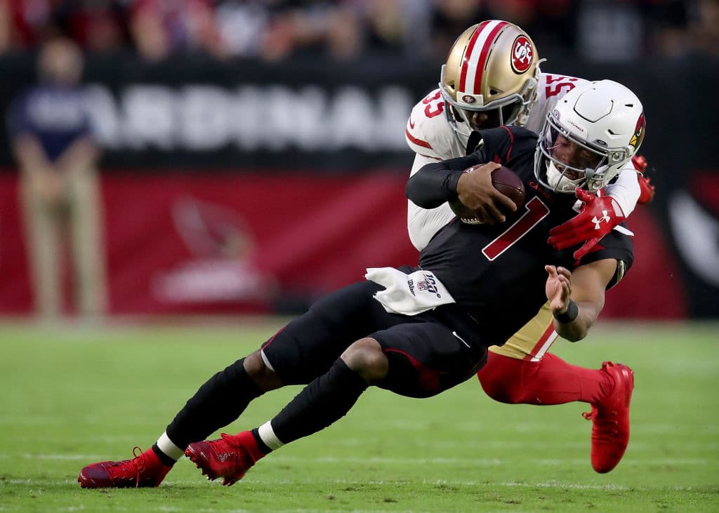 Los 49ers se confirman como candidatos al título, vencen 28-25 a los Cardinals que al final complicaron al equipo de Garoppolo.