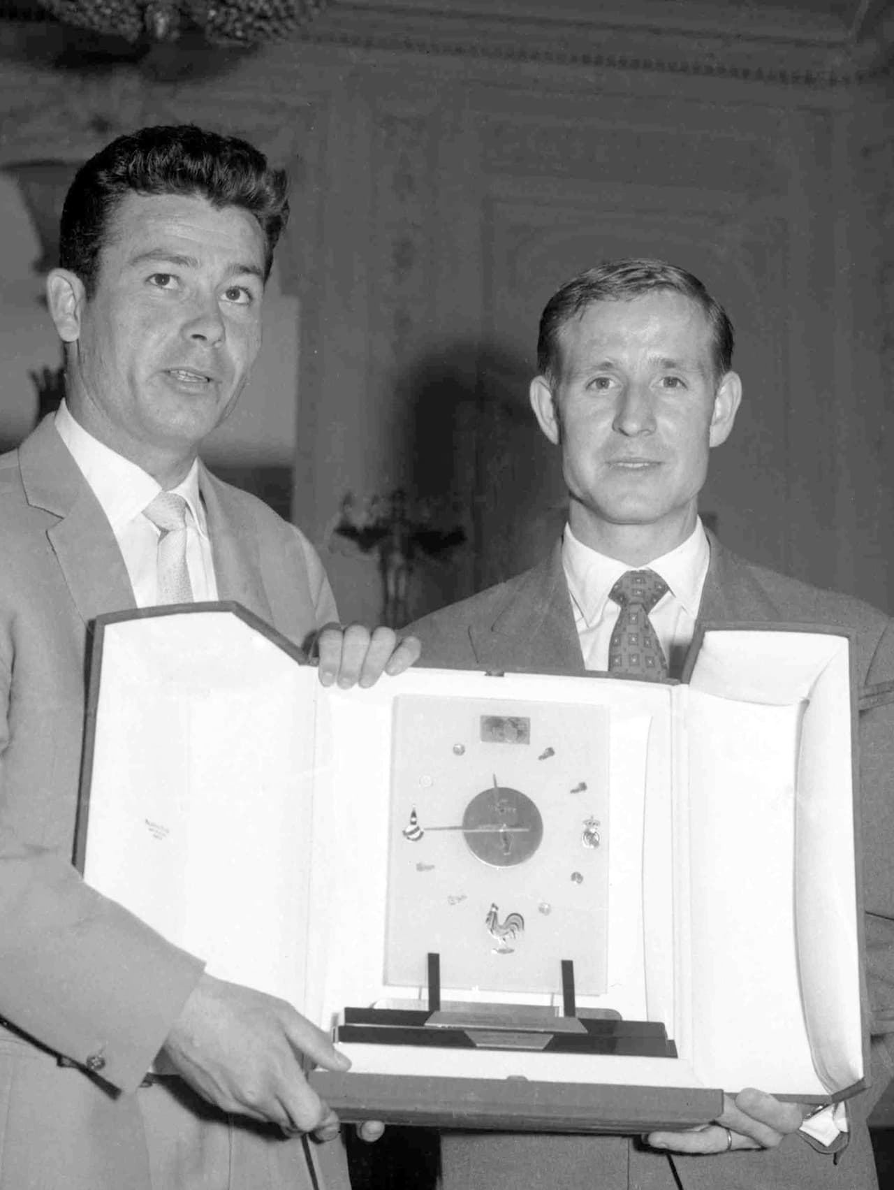 Raymond Kopaszewski o mejor conocido como Raymond Kopa fue futbolista francés reconocido como uno de los mejores jugadores franceses de la historia.