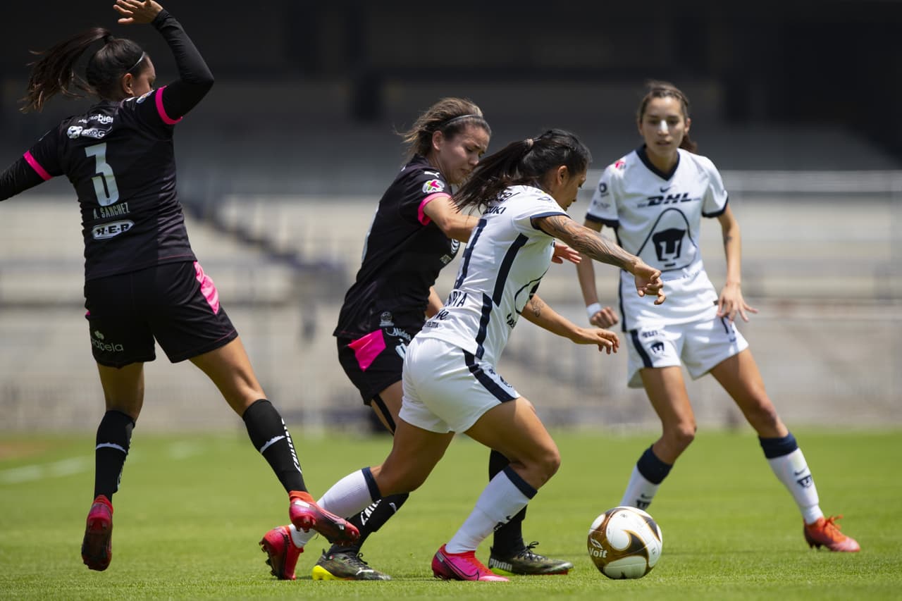 De la mano de Annia Mejía y Mónica Monsiváis Monterrey logra vencer 1-2 a La Pumas y tomar ventaja en la serie.