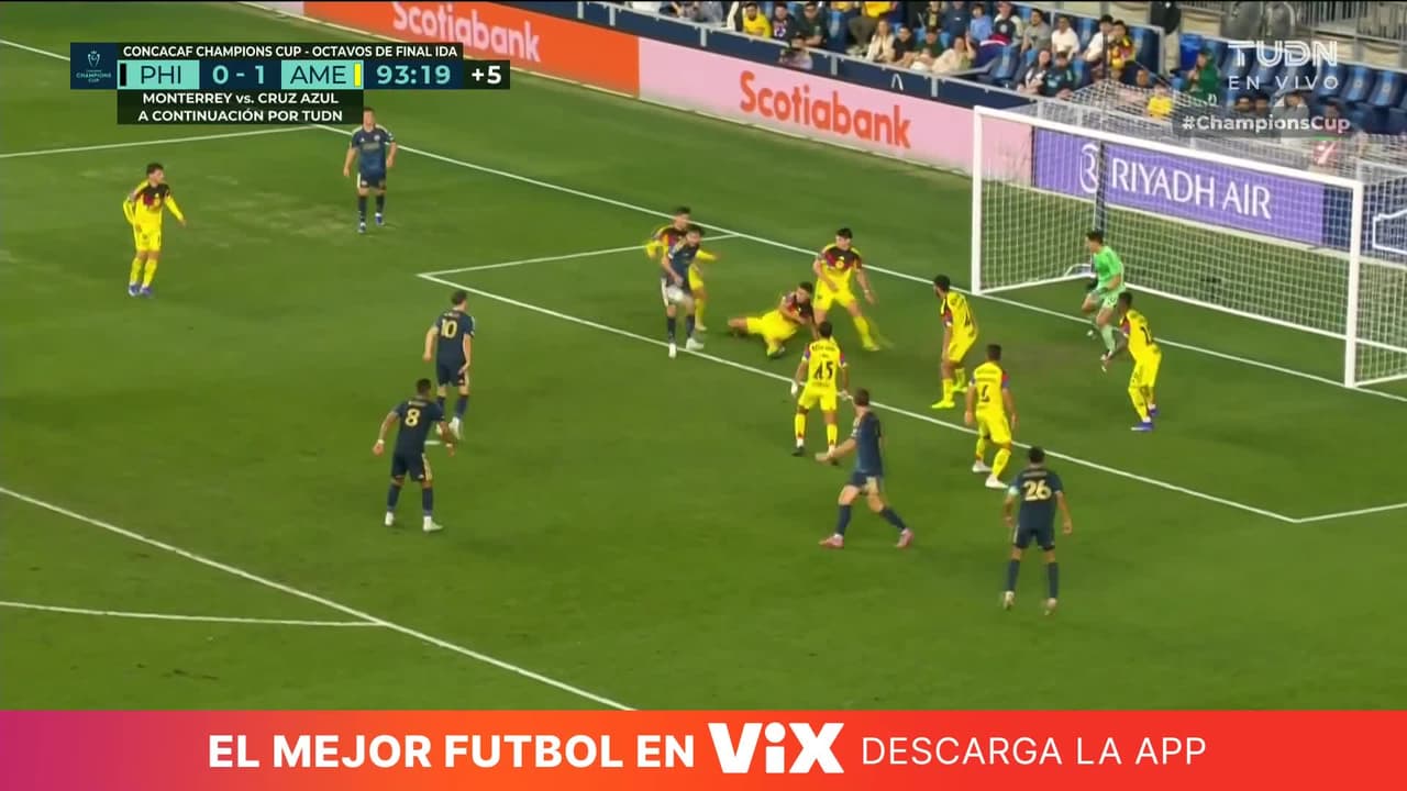 ¡América se salva de milagro! Nadie de Philadelphia logra empujar el balón