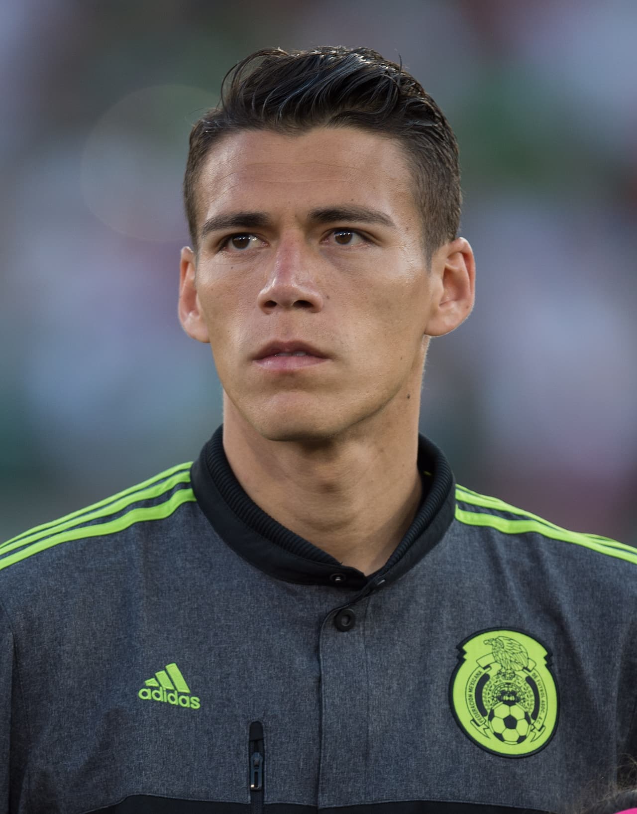7- Héctor Moreno entró a afianzar al equipo en la zona defensiva y en el lapso que participó, algo más de 20 minutos, el Tri se vio mucho mejor y pudo atacar con más confianza.