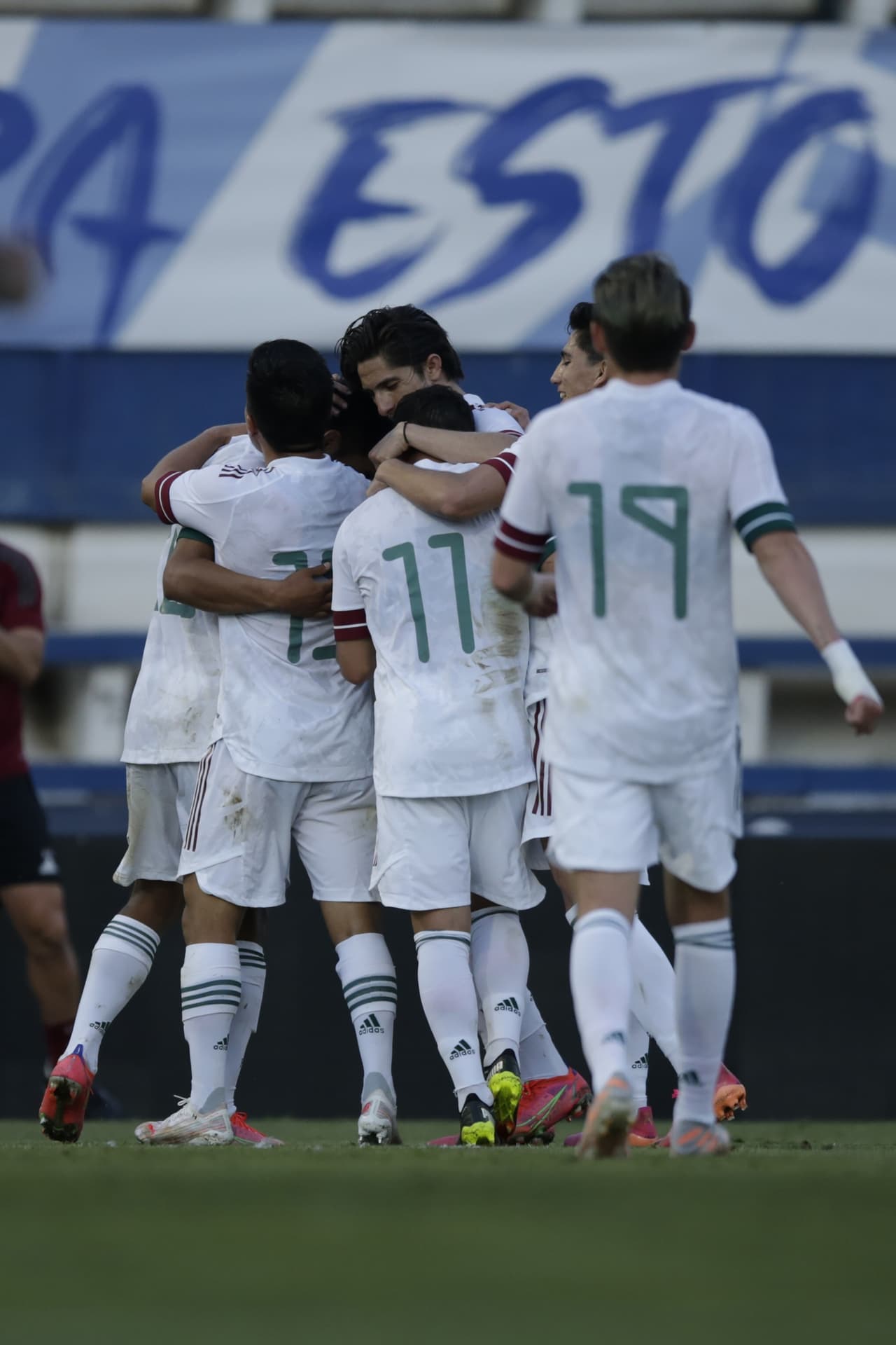 México continúa imbatible en la gra de preparación rumbo a Tokio y se imponen 3-2 a Australia con goles de Jesús Angulo, Erick Aguirre y Kevin Álvarez.
