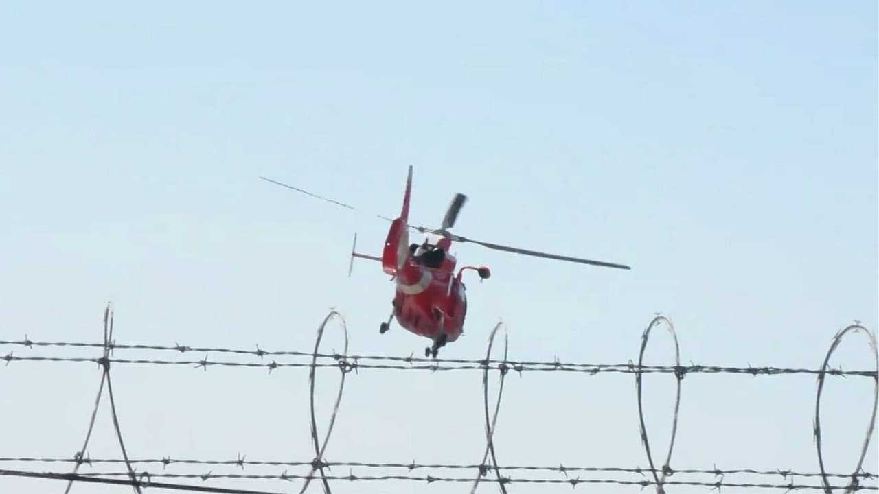 Rescatan a 16 personas en aguas mexicanas tras una llamada de auxilio; investigan posible relación con tráfico humano