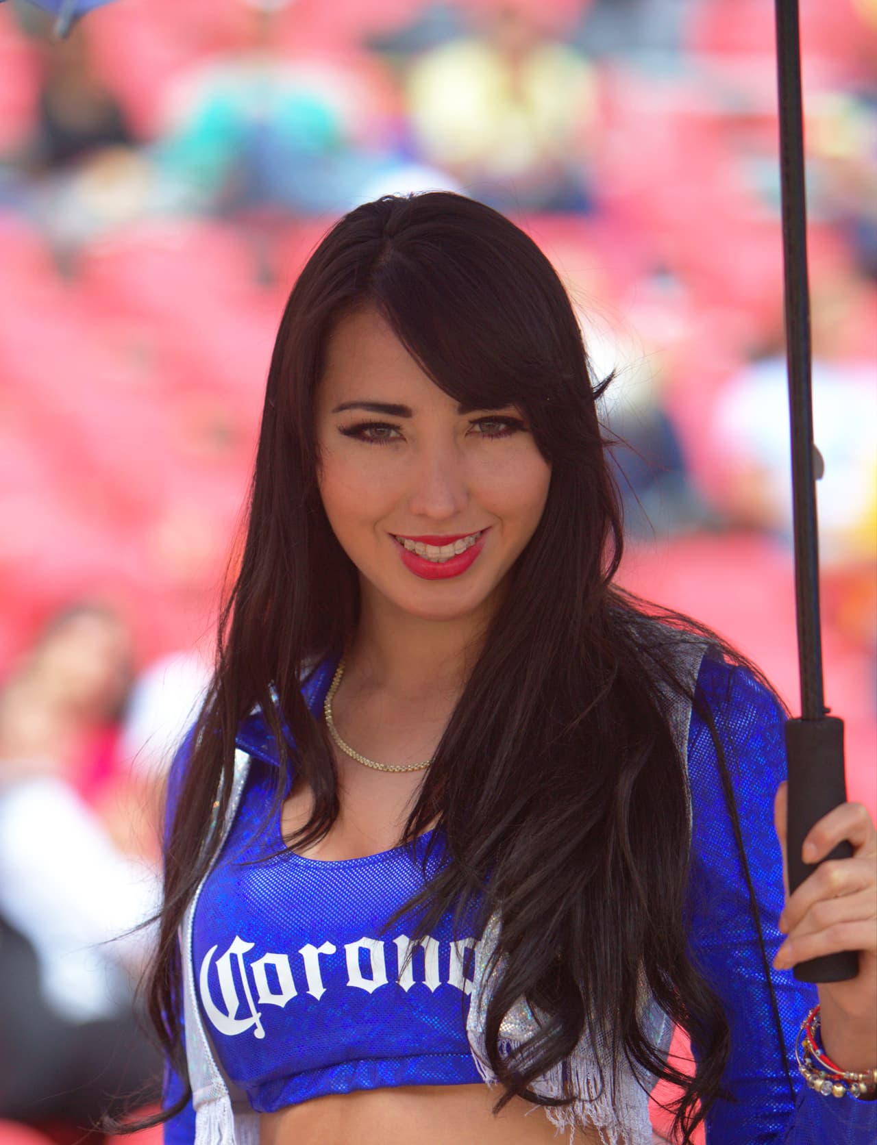 La belleza de las porristas en la fecha 13