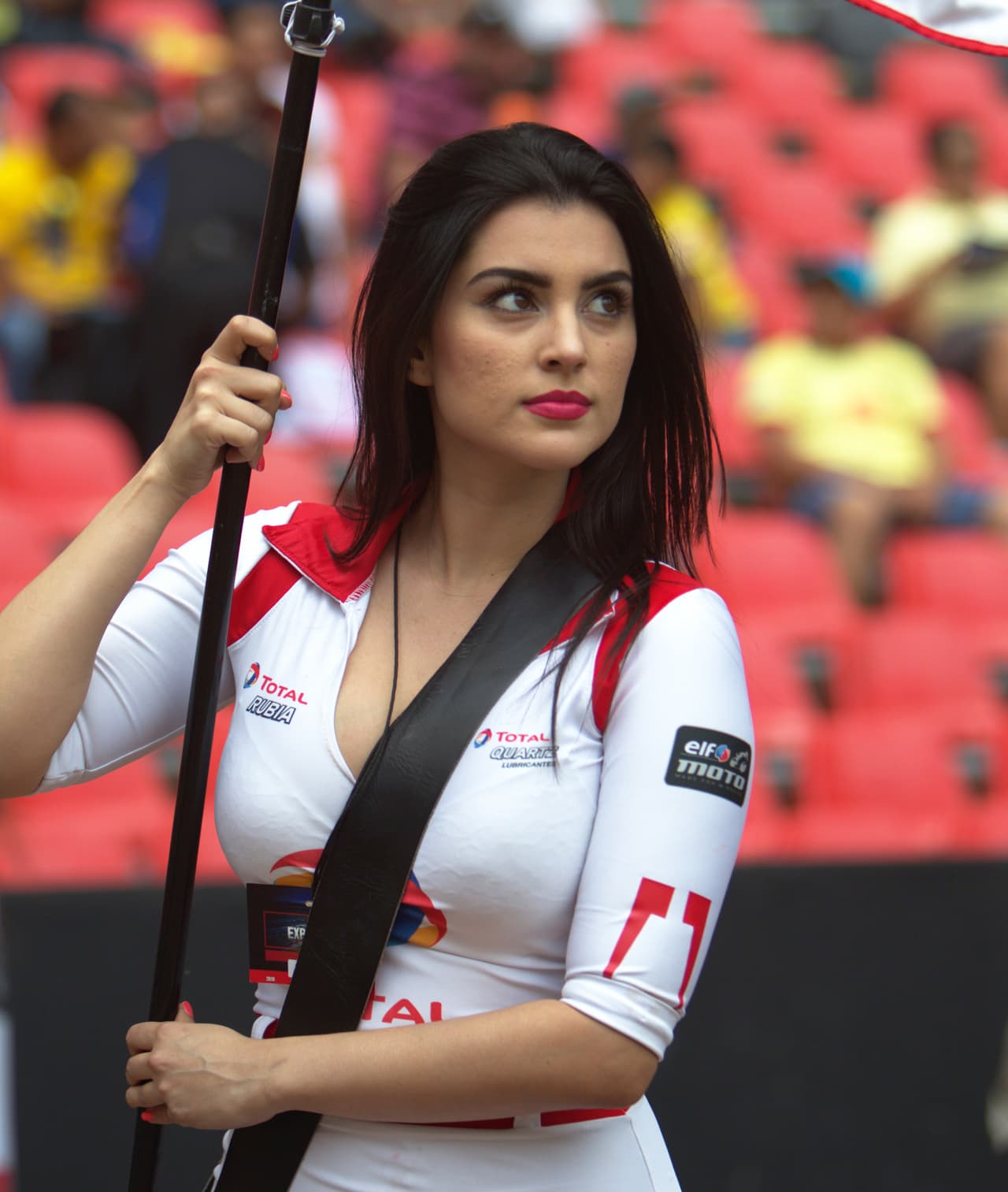 La belleza de las porristas en la fecha 13