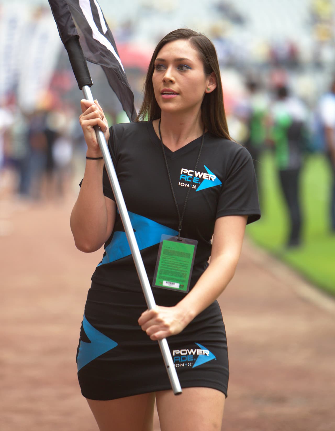 La belleza de las porristas en la fecha 13